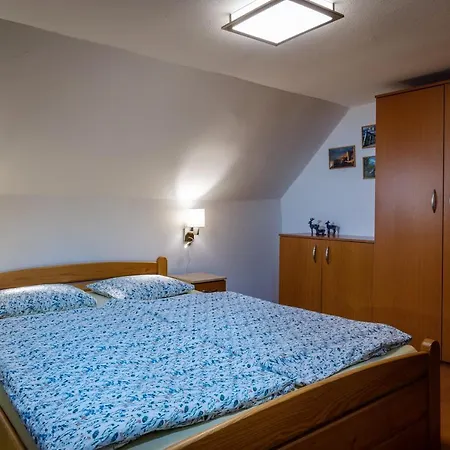 Privat Mako Apartment *