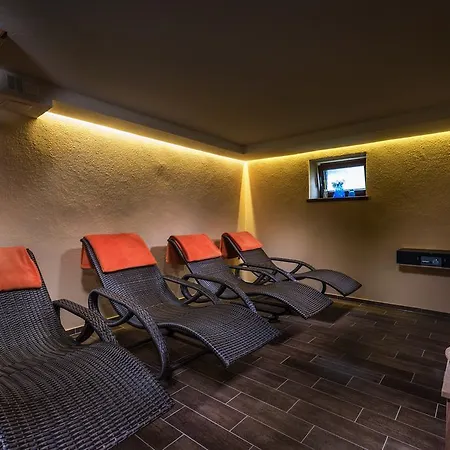 Privat Mako Apartment Trstene